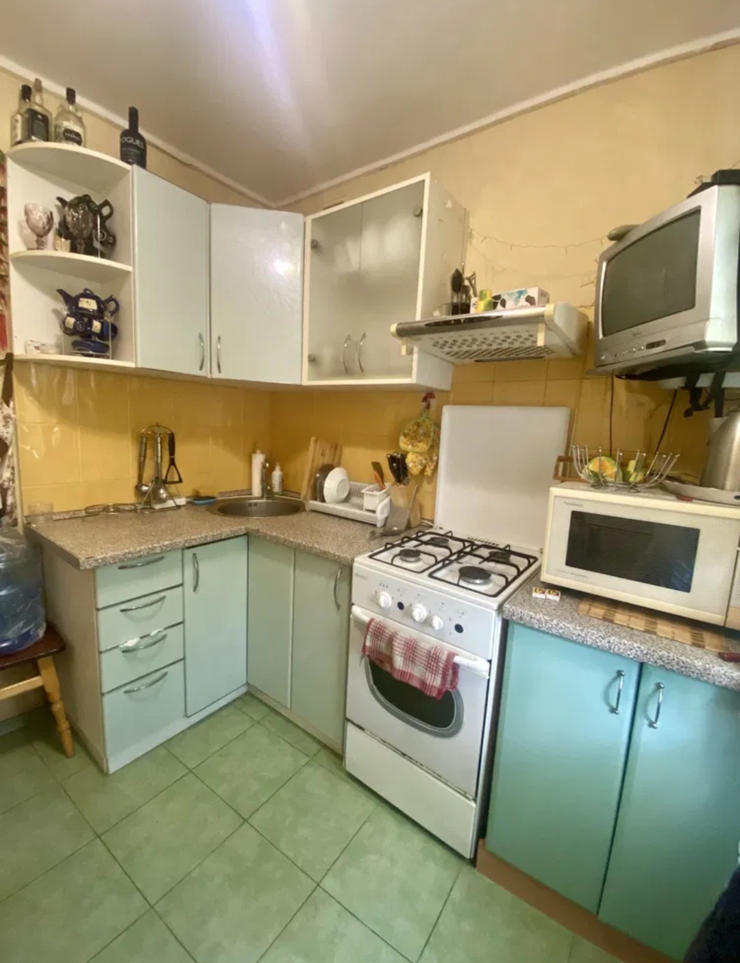 Продаж 1-кімнатної квартири 32 м², Космонавтов вул.