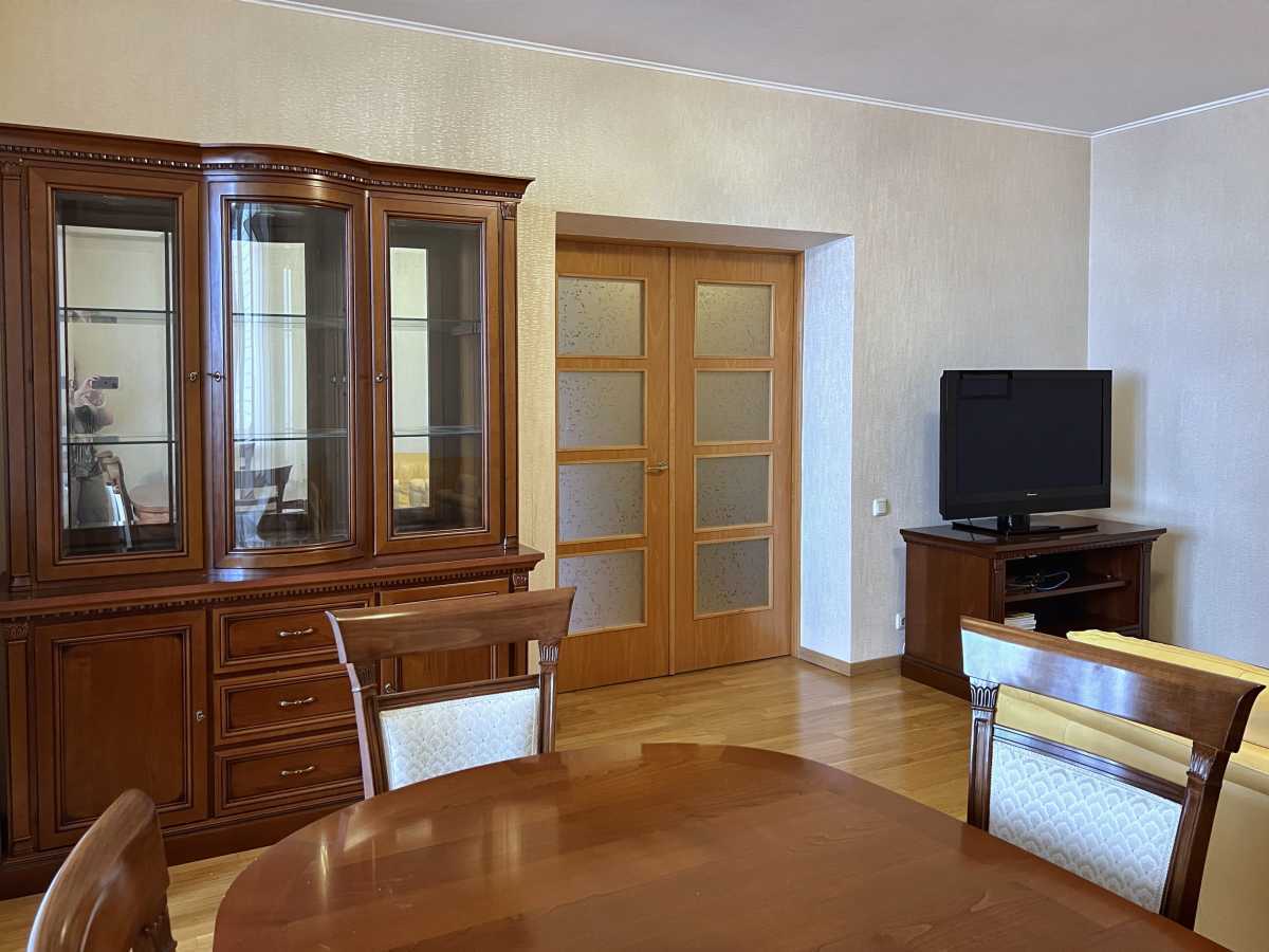 Продажа 3-комнатной квартиры 115.5 м², Прилужная ул., 4/15