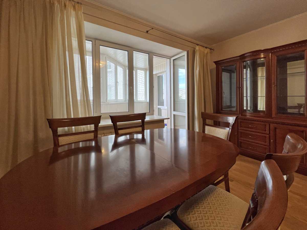 Продажа 3-комнатной квартиры 115.5 м², Прилужная ул., 4/15