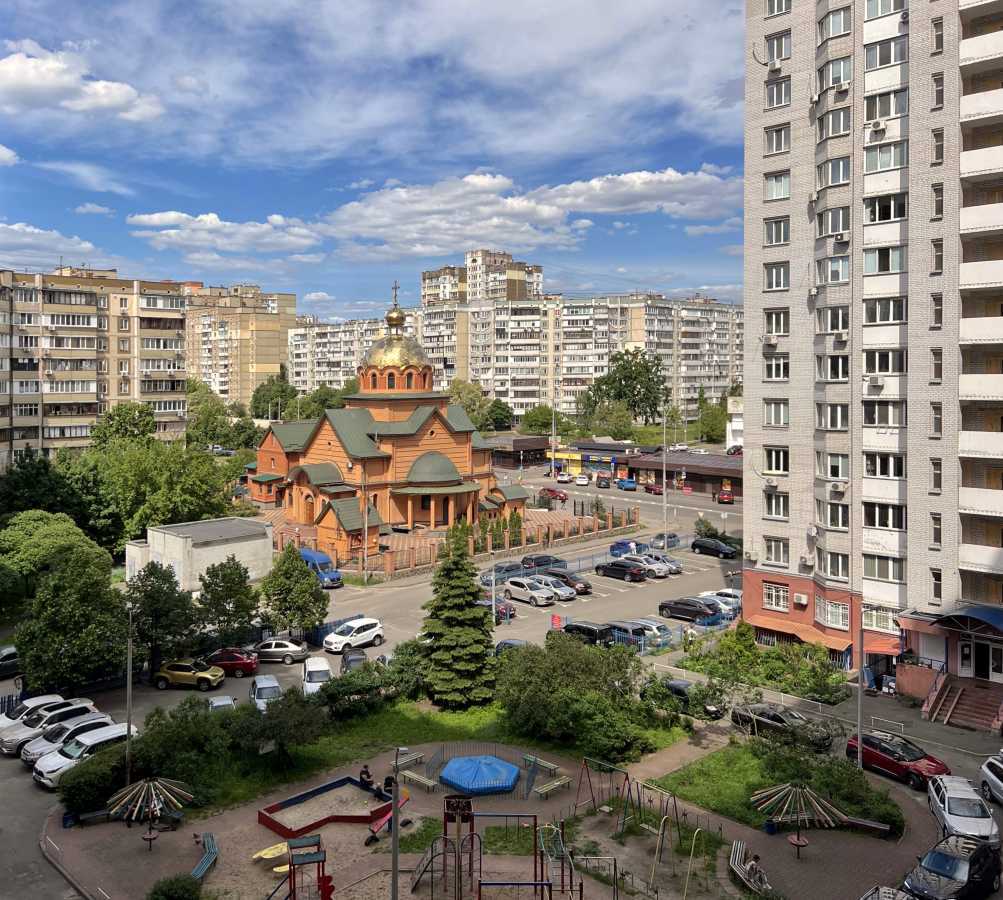 Продажа 3-комнатной квартиры 115.5 м², Прилужная ул., 4/15