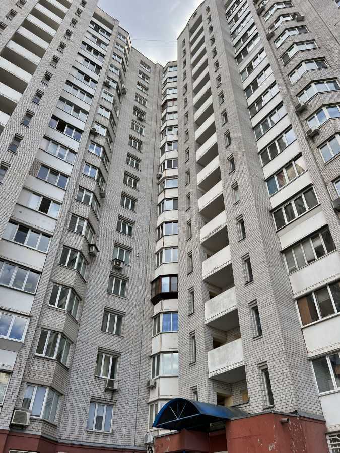Продажа 3-комнатной квартиры 115.5 м², Прилужная ул., 4/15