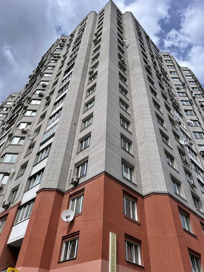 Продажа 3-комнатной квартиры 115.5 м², Прилужная ул., 4/15
