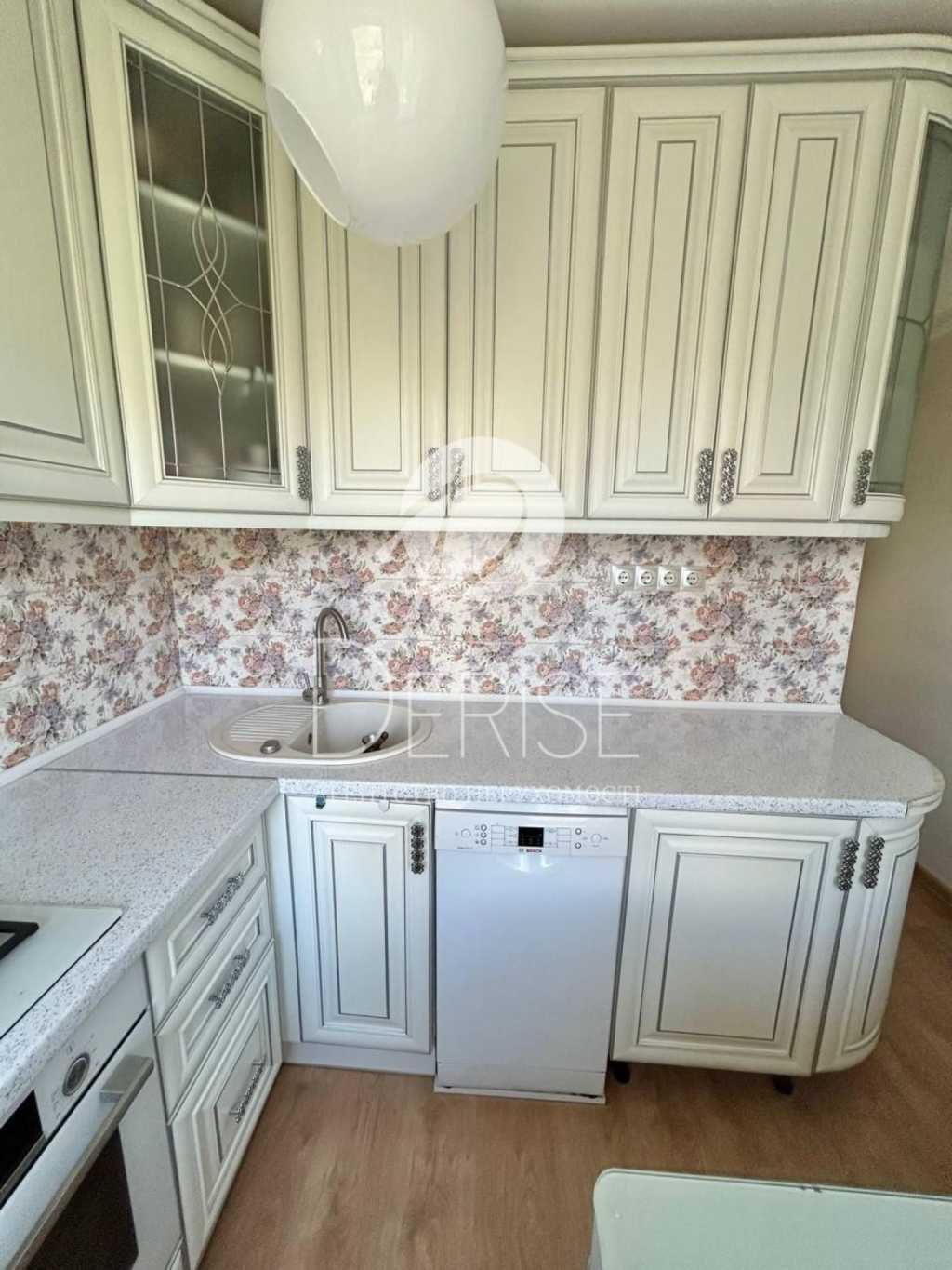 Продажа 3-комнатной квартиры 59.3 м², Васильковская ул., 2А
