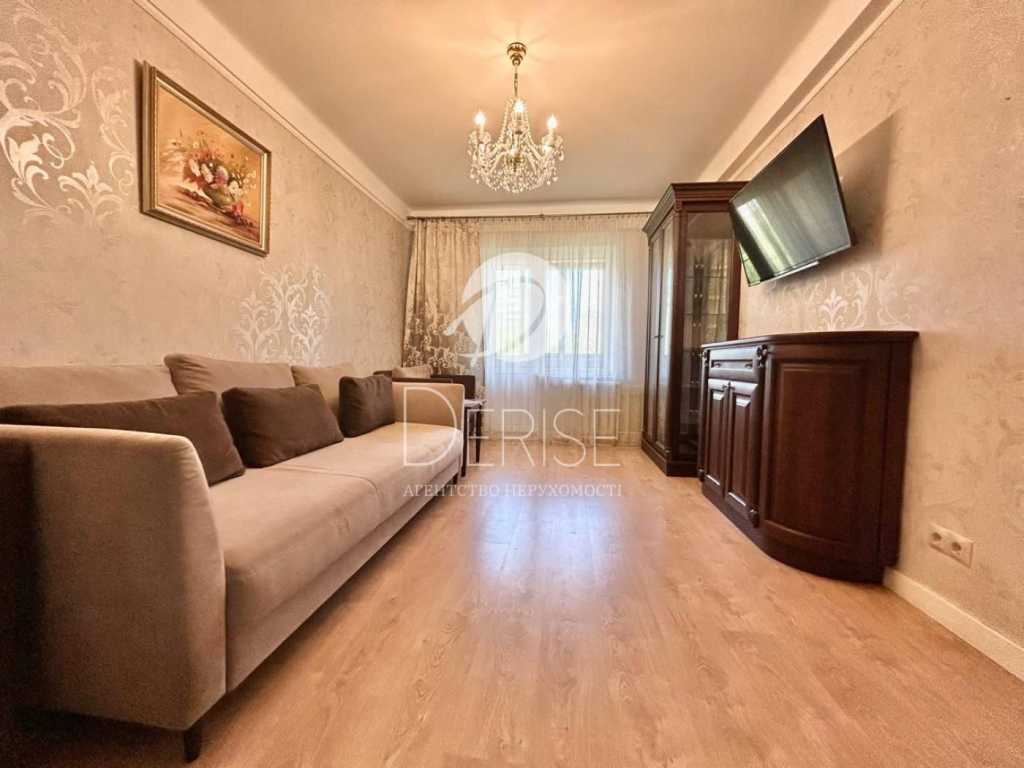 Продажа 3-комнатной квартиры 59.3 м², Васильковская ул., 2А