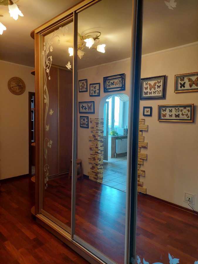Аренда 2-комнатной квартиры 90 м², Николая Амосова ул.