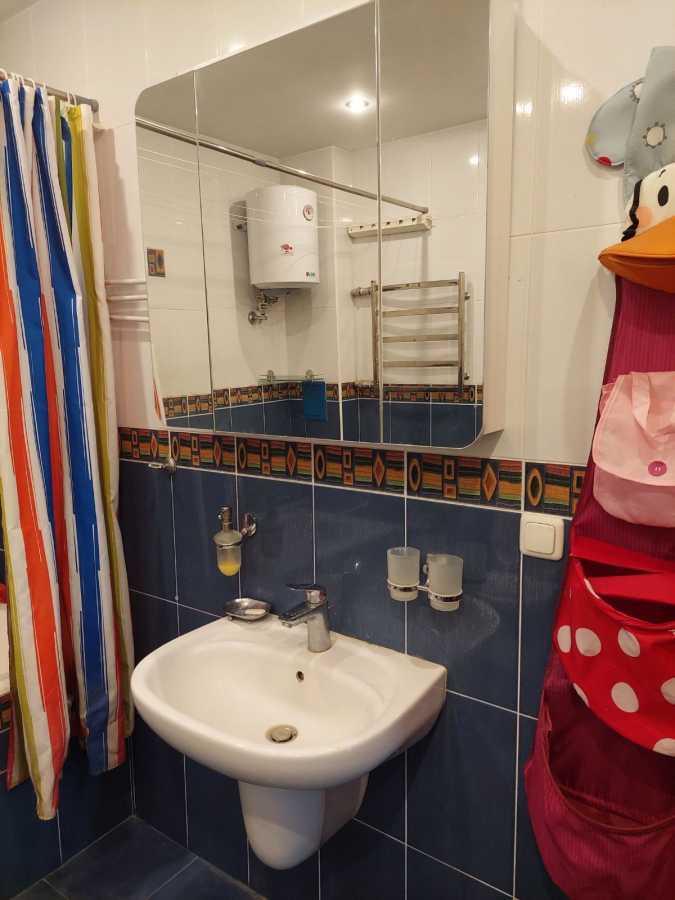 Аренда 2-комнатной квартиры 90 м², Николая Амосова ул.
