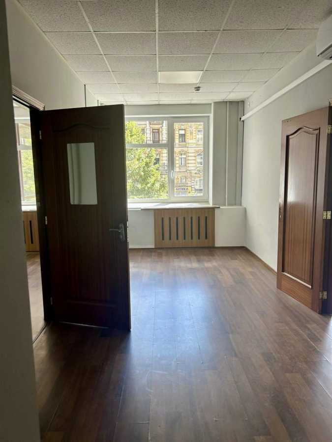 Продажа офиса 697 м², Саксаганского ул., 111А
