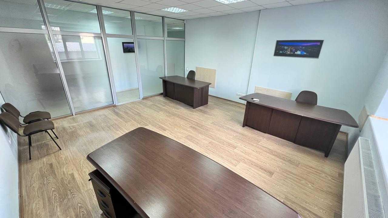 Оренда офісу 180 м², Євгена Коновальця вул., 32Г