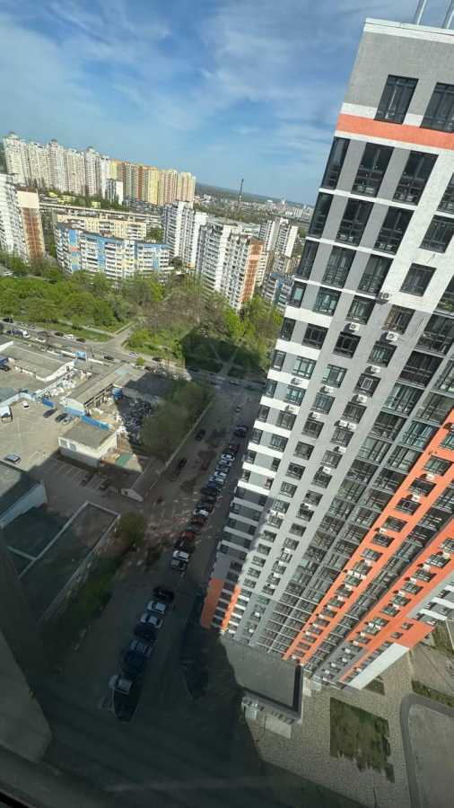 Продажа 2-комнатной квартиры 71 м², Бережанская ул., 15