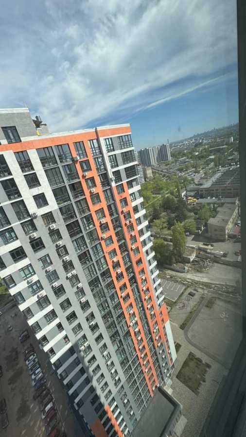 Продажа 2-комнатной квартиры 71 м², Бережанская ул., 15