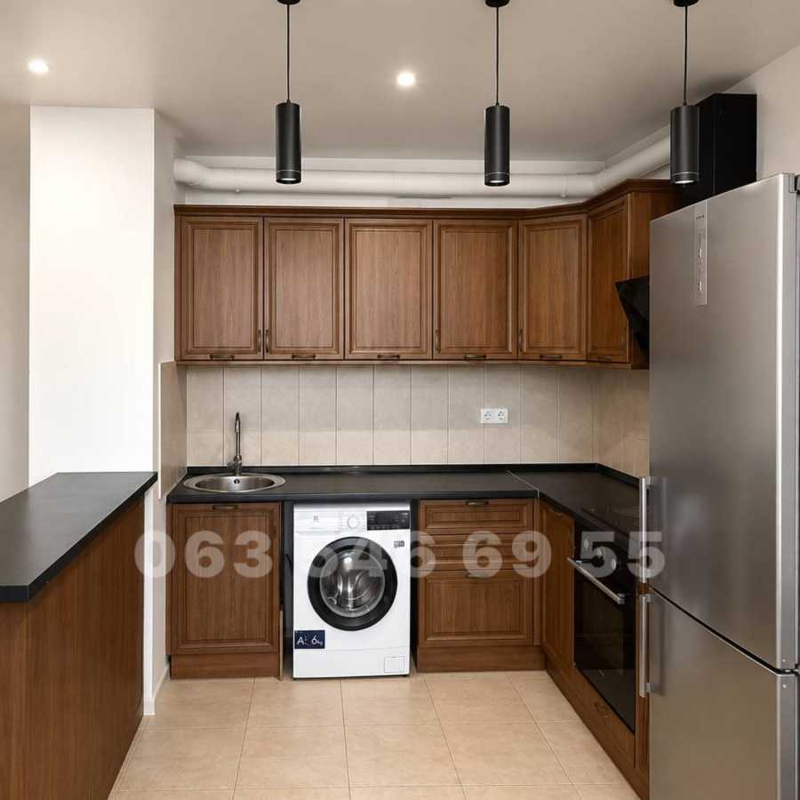 Продажа 2-комнатной квартиры 70 м², Сырецко-Садовая ул., 1