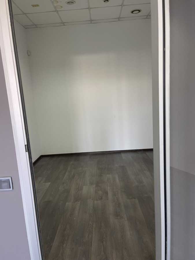 Оренда офісу 626 м², Миколи Грінченко вул., 4б