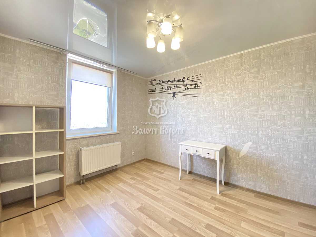 Продаж 3-кімнатної квартири 82.1 м², Набережна вул., 6Г