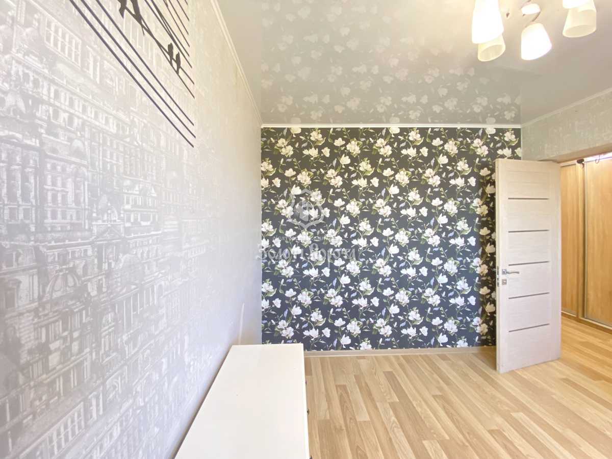 Продаж 3-кімнатної квартири 82.1 м², Набережна вул., 6Г