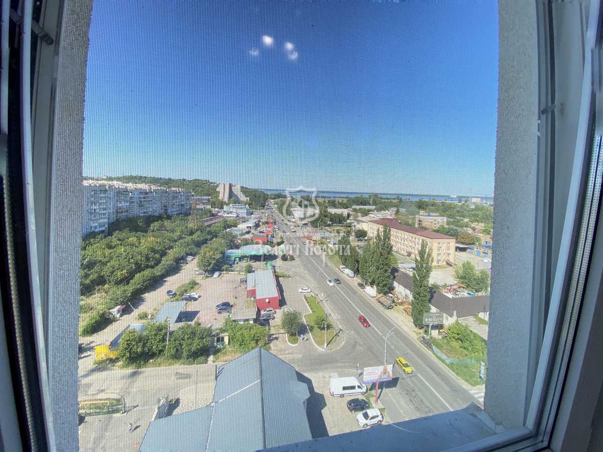 Продаж 3-кімнатної квартири 82.1 м², Набережна вул., 6Г