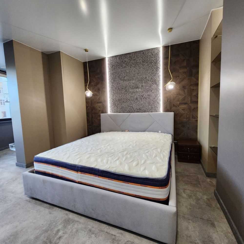 Продажа 2-комнатной квартиры 70 м², Владимира Антоновича ул., 74