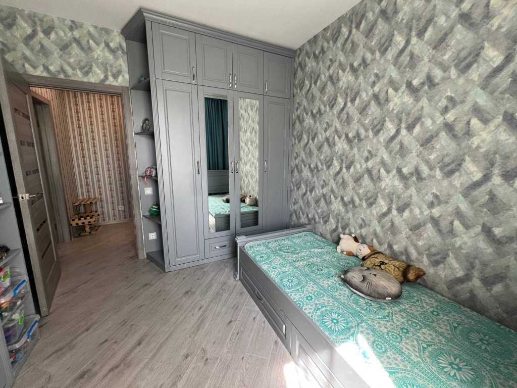 Продажа 4-комнатной квартиры 88 м², Военный городок 11-й ул.
