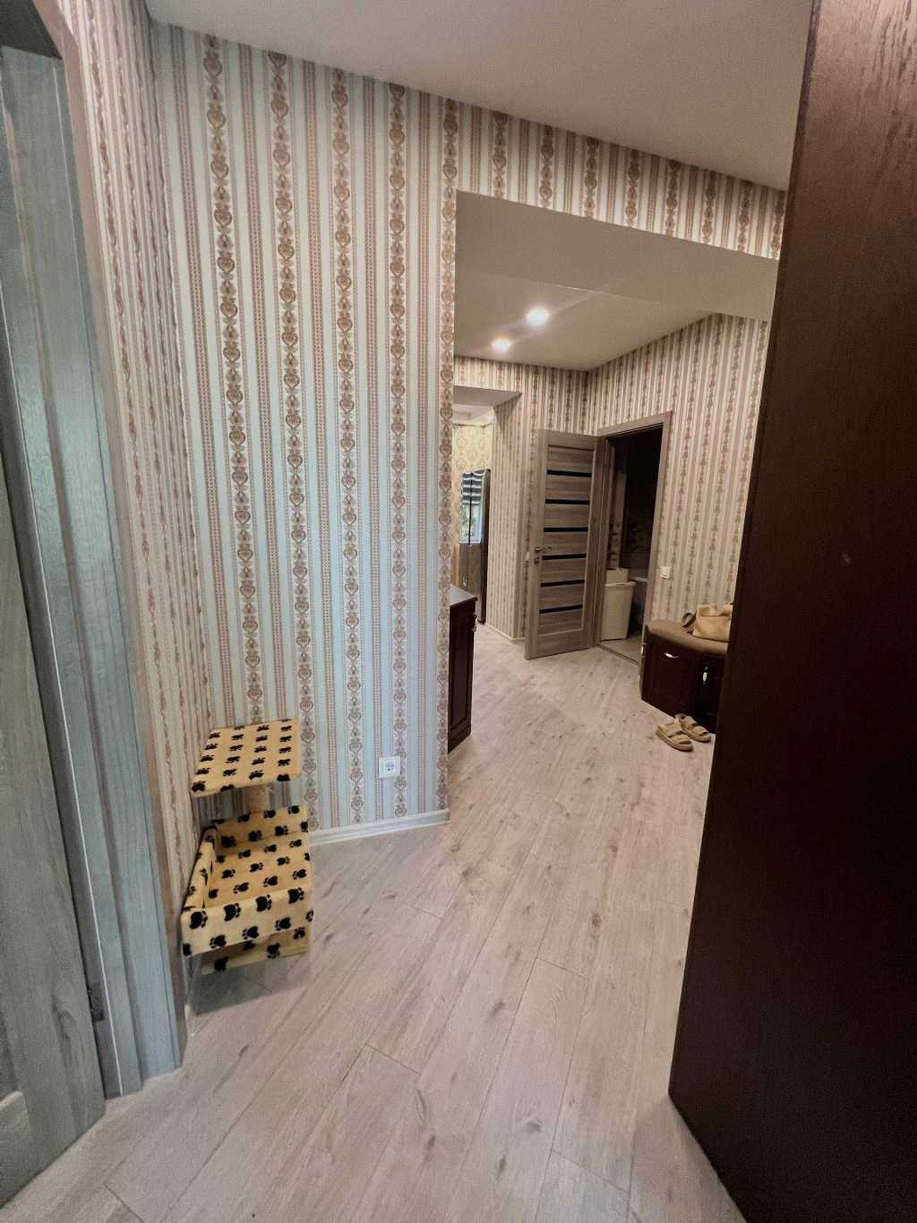 Продажа 4-комнатной квартиры 88 м², Военный городок 11-й ул.
