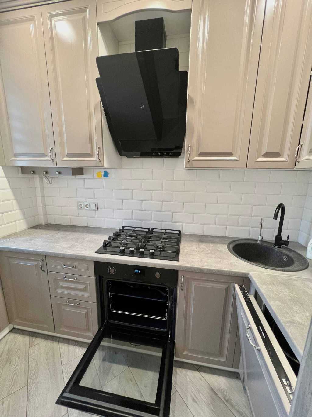 Продажа 4-комнатной квартиры 88 м², Военный городок 11-й ул.