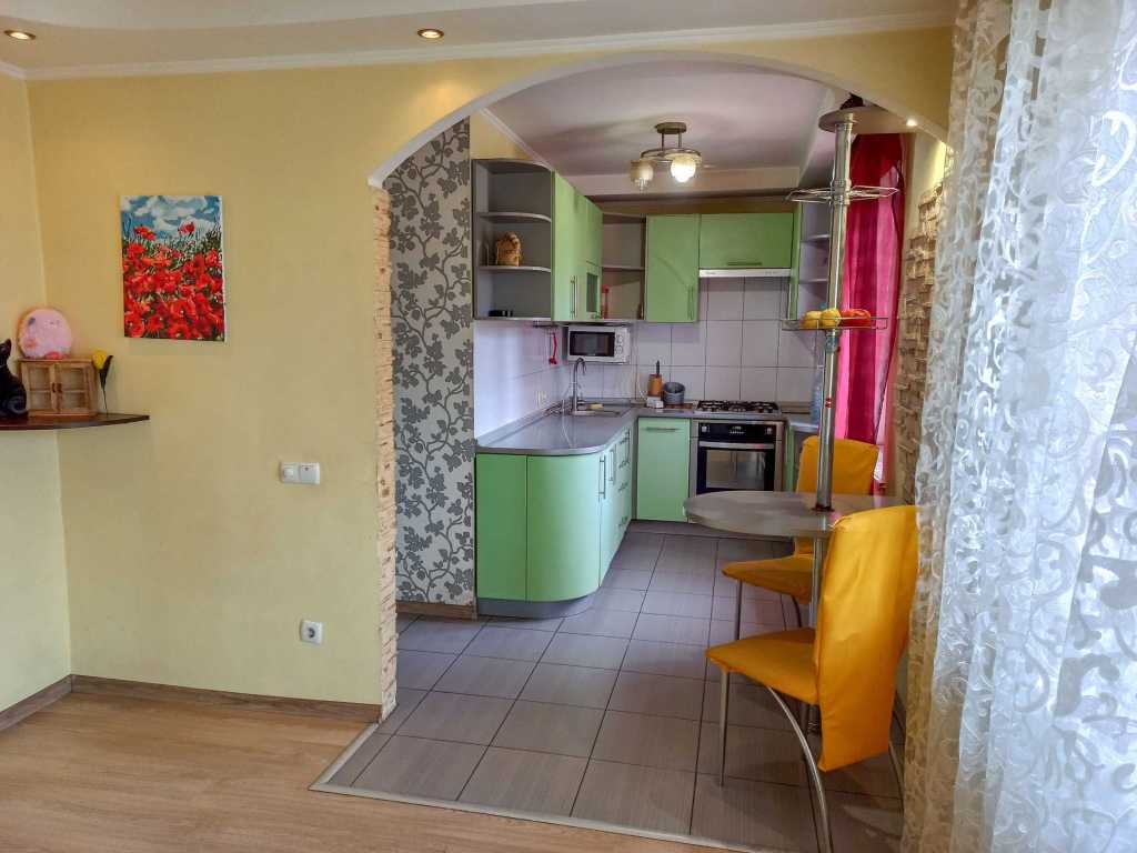 Продажа 2-комнатной квартиры 46 м², Зодчих ул., 16