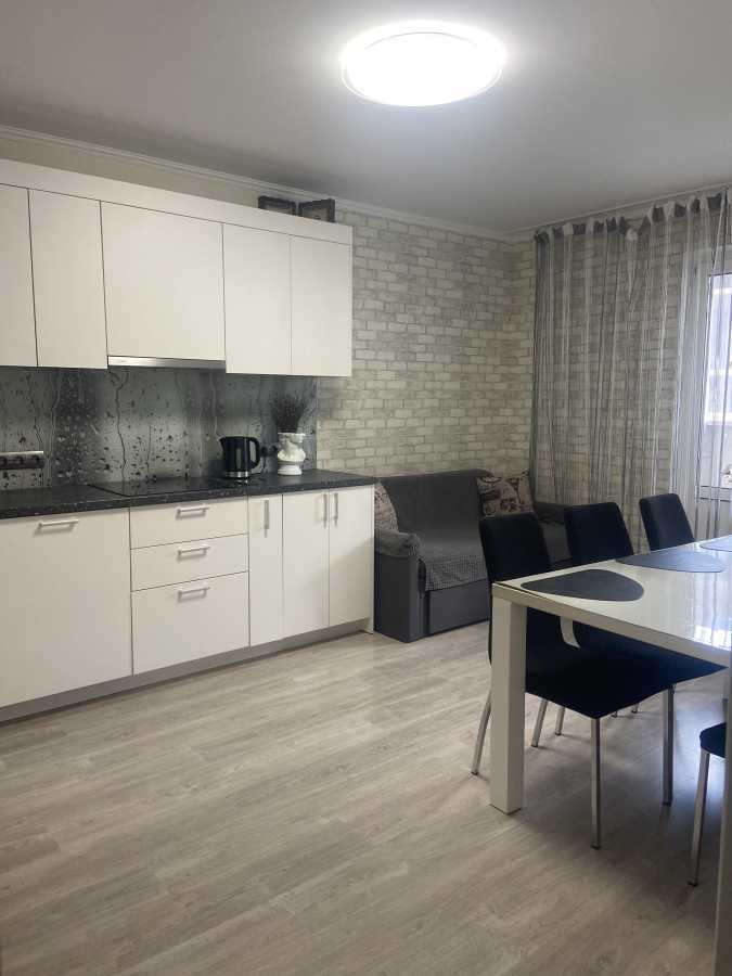 Продажа 2-комнатной квартиры 72.7 м², Балтийский пер., 5