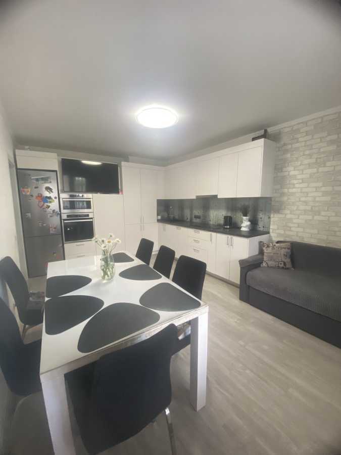 Продажа 2-комнатной квартиры 72.7 м², Балтийский пер., 5