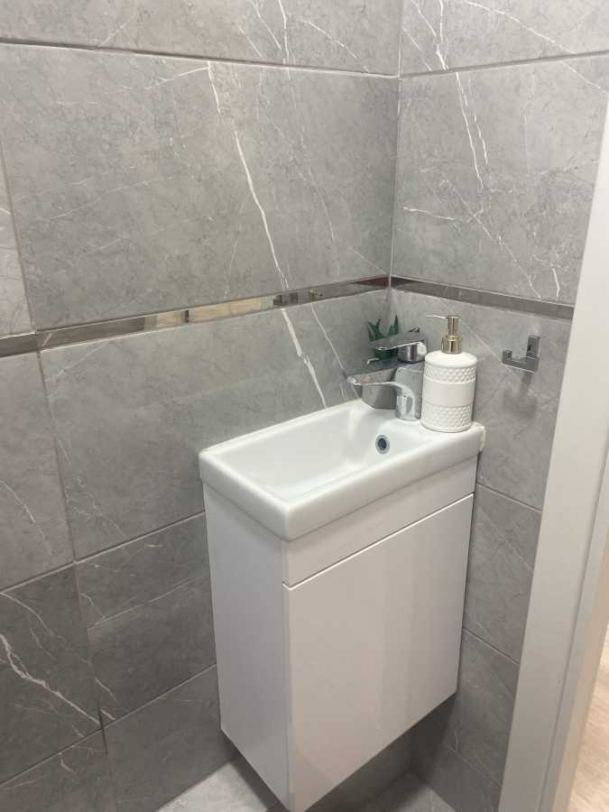 Продажа 2-комнатной квартиры 72.7 м², Балтийский пер., 5
