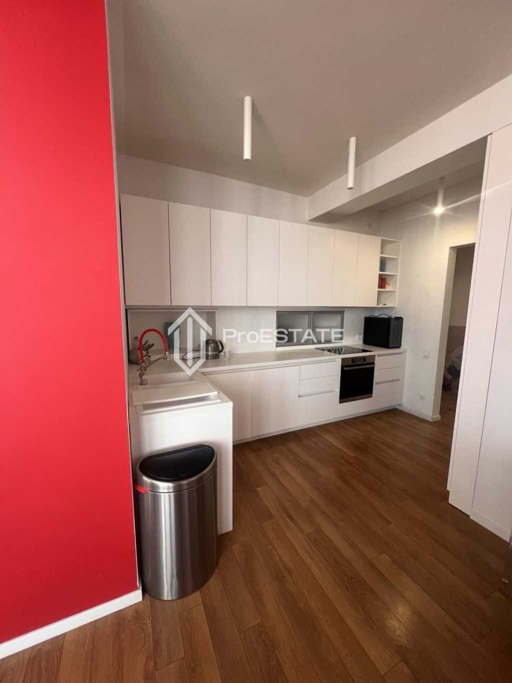 Продажа 4-комнатной квартиры 221 м², Евгения Коновальца ул., 36
