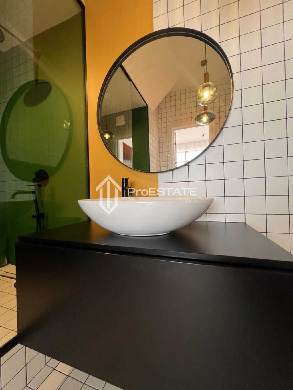 Продажа 4-комнатной квартиры 221 м², Евгения Коновальца ул., 36