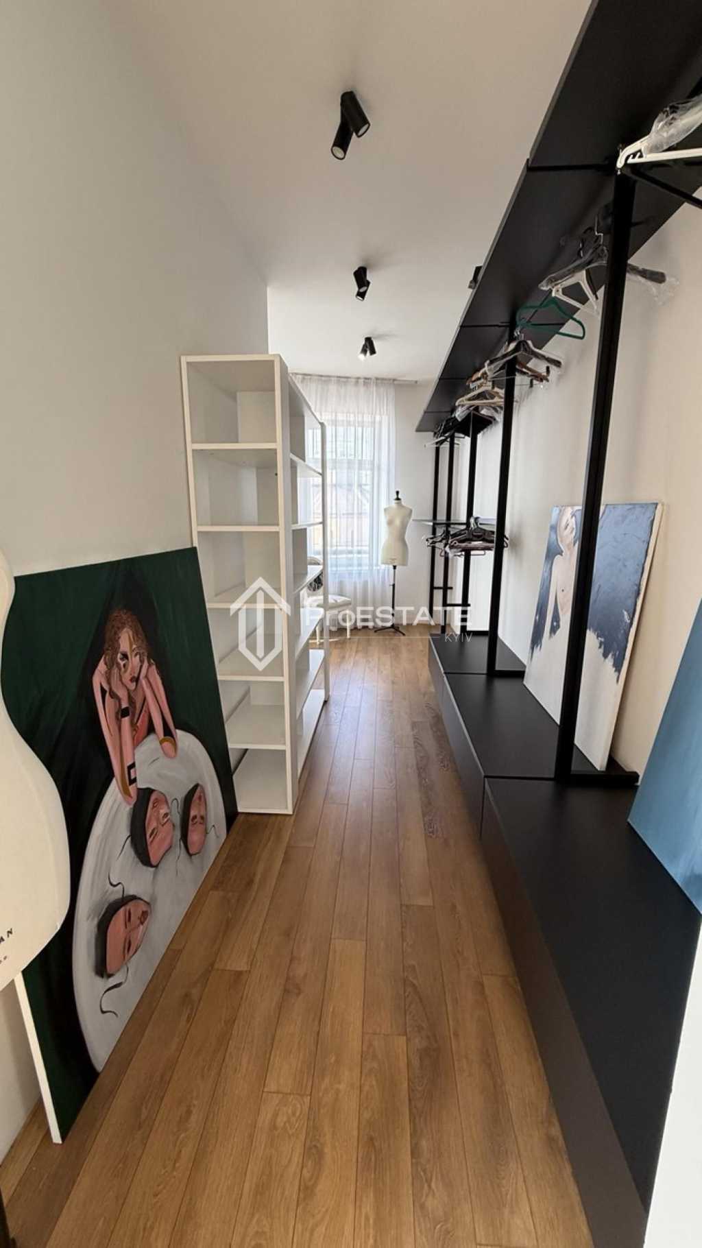 Продажа 4-комнатной квартиры 221 м², Евгения Коновальца ул., 36