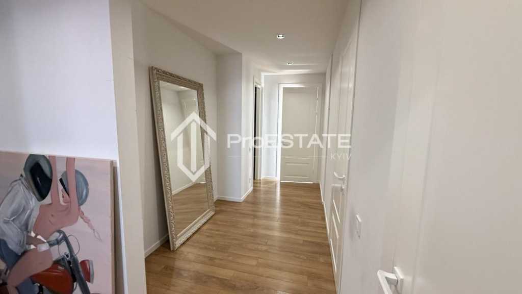 Продажа 4-комнатной квартиры 221 м², Евгения Коновальца ул., 36