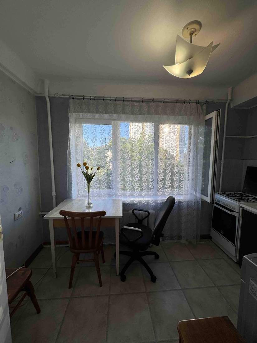 Продажа 2-комнатной квартиры 47.1 м², Строителей ул., 14