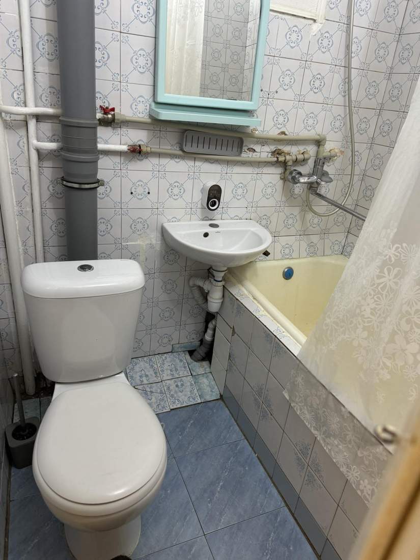 Продажа 2-комнатной квартиры 47.1 м², Строителей ул., 14