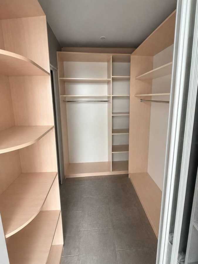 Продажа 1-комнатной квартиры 41.1 м², Университетская ул., 3/1