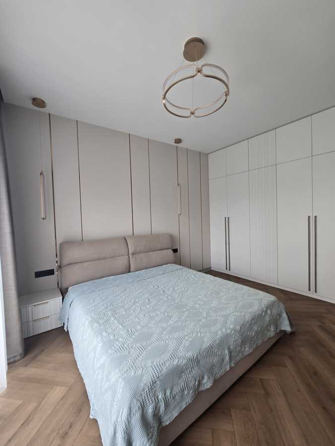 Продажа 2-комнатной квартиры 65 м², Метрологическая ул., 31