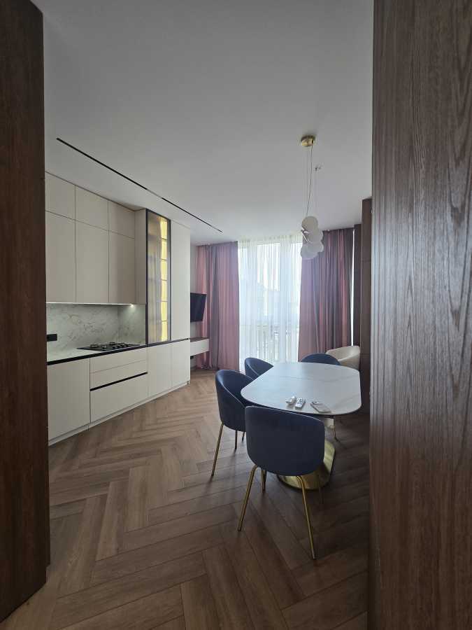 Продажа 2-комнатной квартиры 65 м², Метрологическая ул., 31