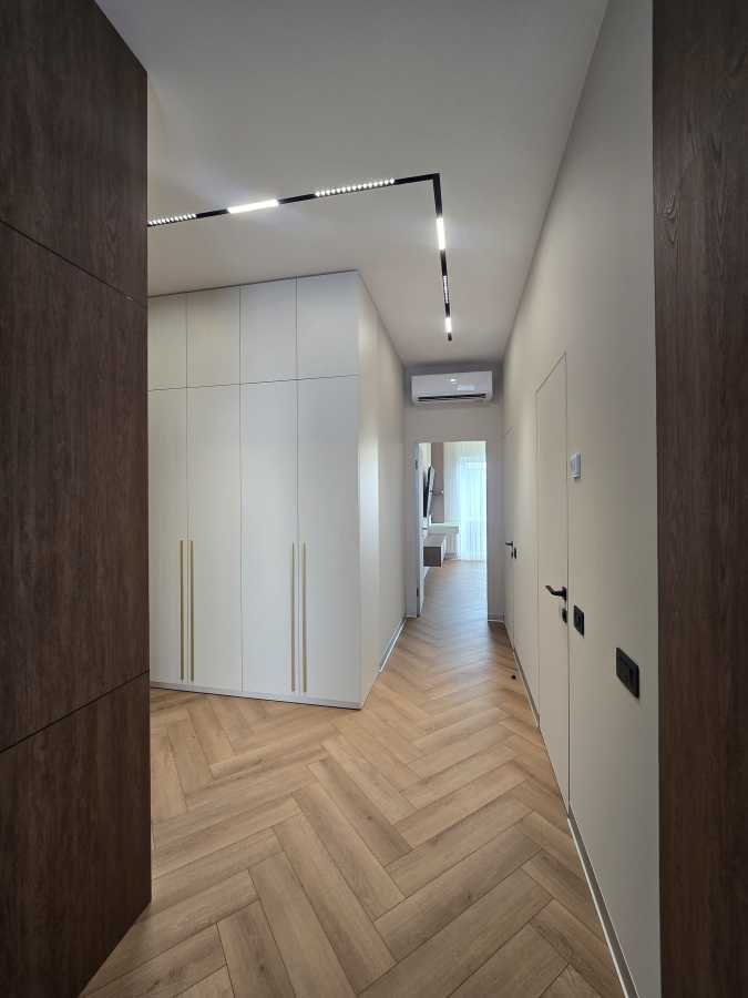 Продажа 2-комнатной квартиры 65 м², Метрологическая ул., 31