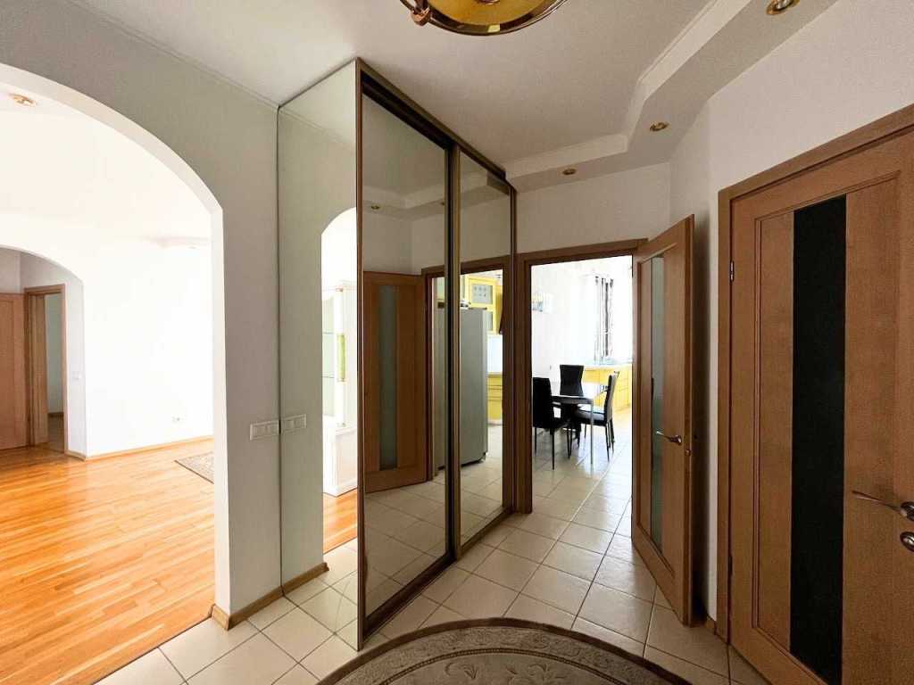 Аренда 3-комнатной квартиры 105 м², Митрополита Андрея Шептицкого ул., 10