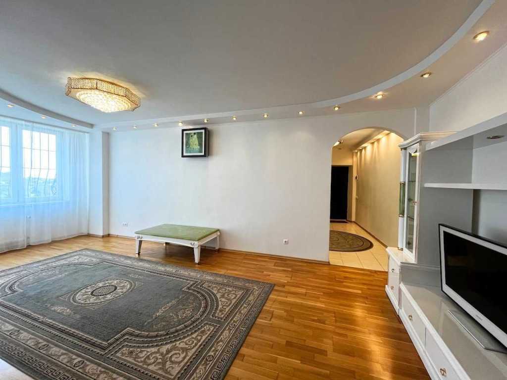 Аренда 3-комнатной квартиры 105 м², Митрополита Андрея Шептицкого ул., 10