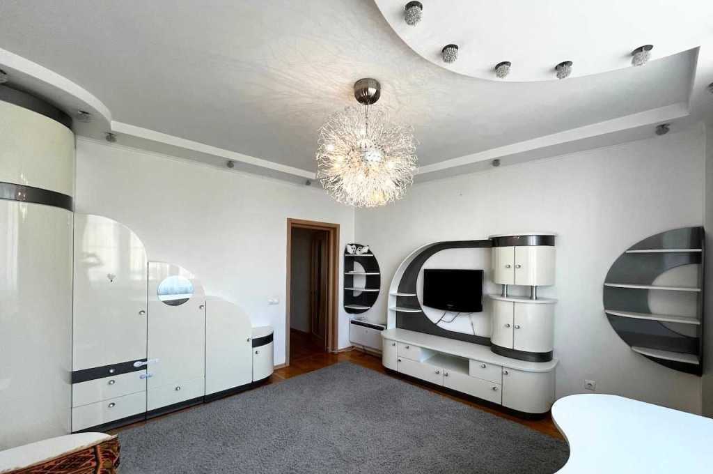 Аренда 3-комнатной квартиры 105 м², Митрополита Андрея Шептицкого ул., 10