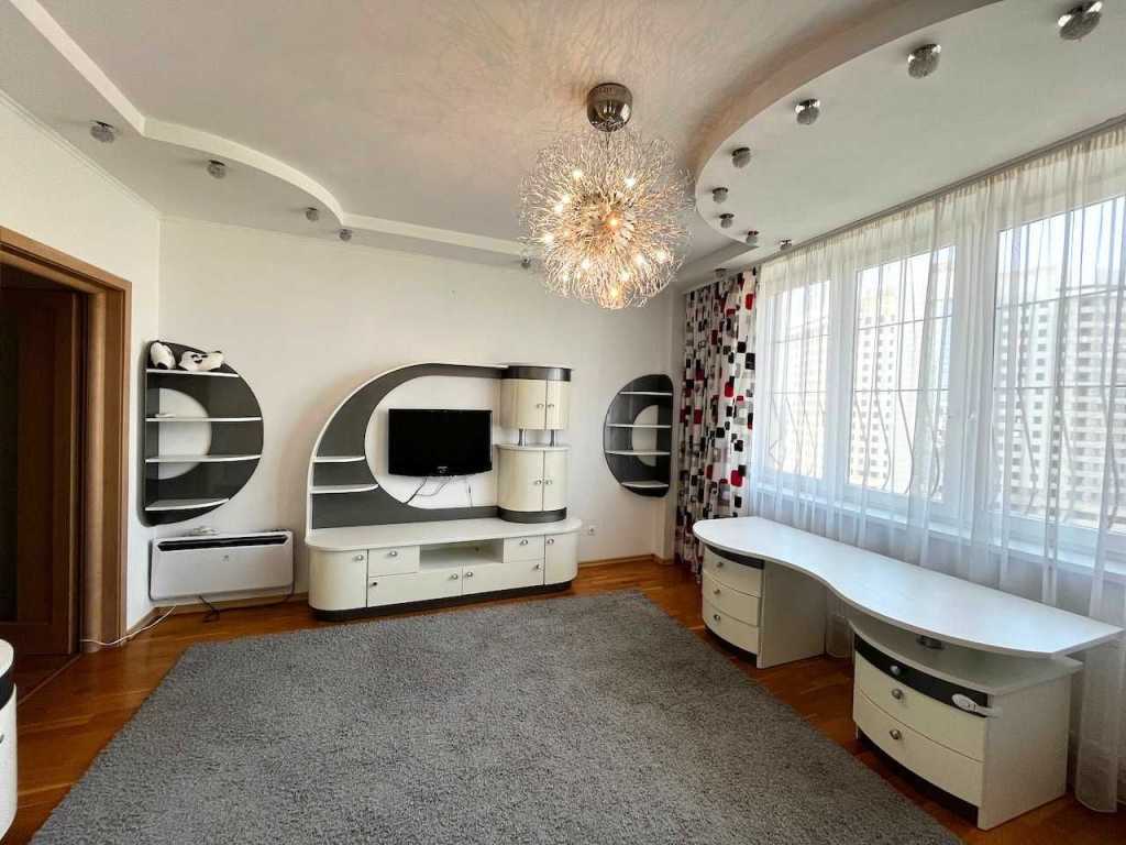 Аренда 3-комнатной квартиры 105 м², Митрополита Андрея Шептицкого ул., 10