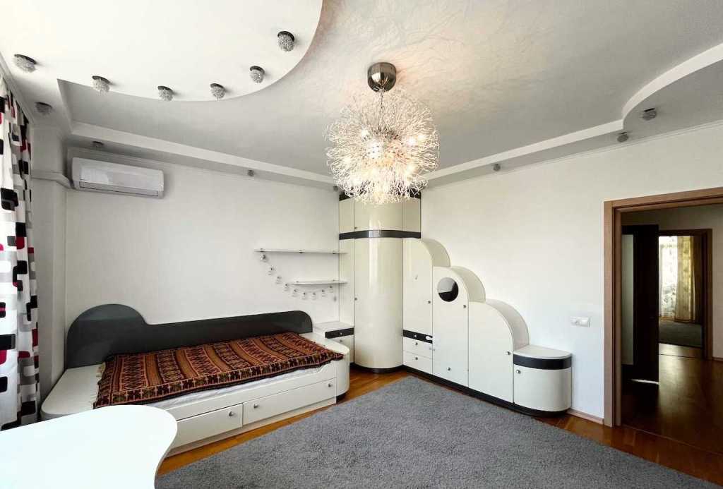 Аренда 3-комнатной квартиры 105 м², Митрополита Андрея Шептицкого ул., 10