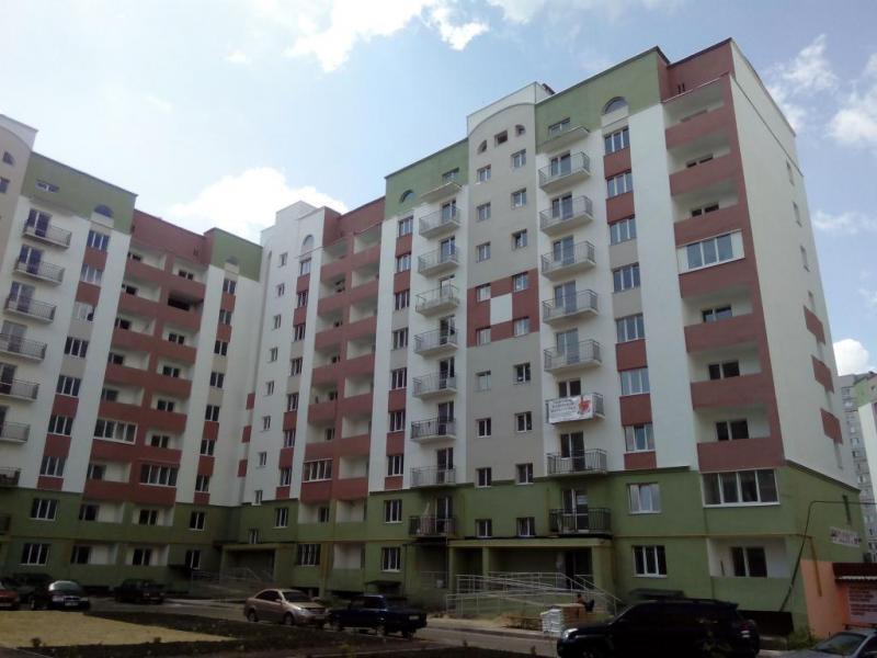 Продажа 4-комнатной квартиры 181 м², Роганская ул., 130/3