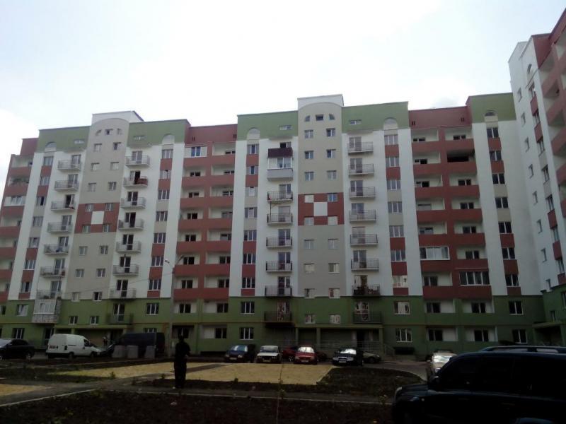 Продажа 4-комнатной квартиры 181 м², Роганская ул., 130/3