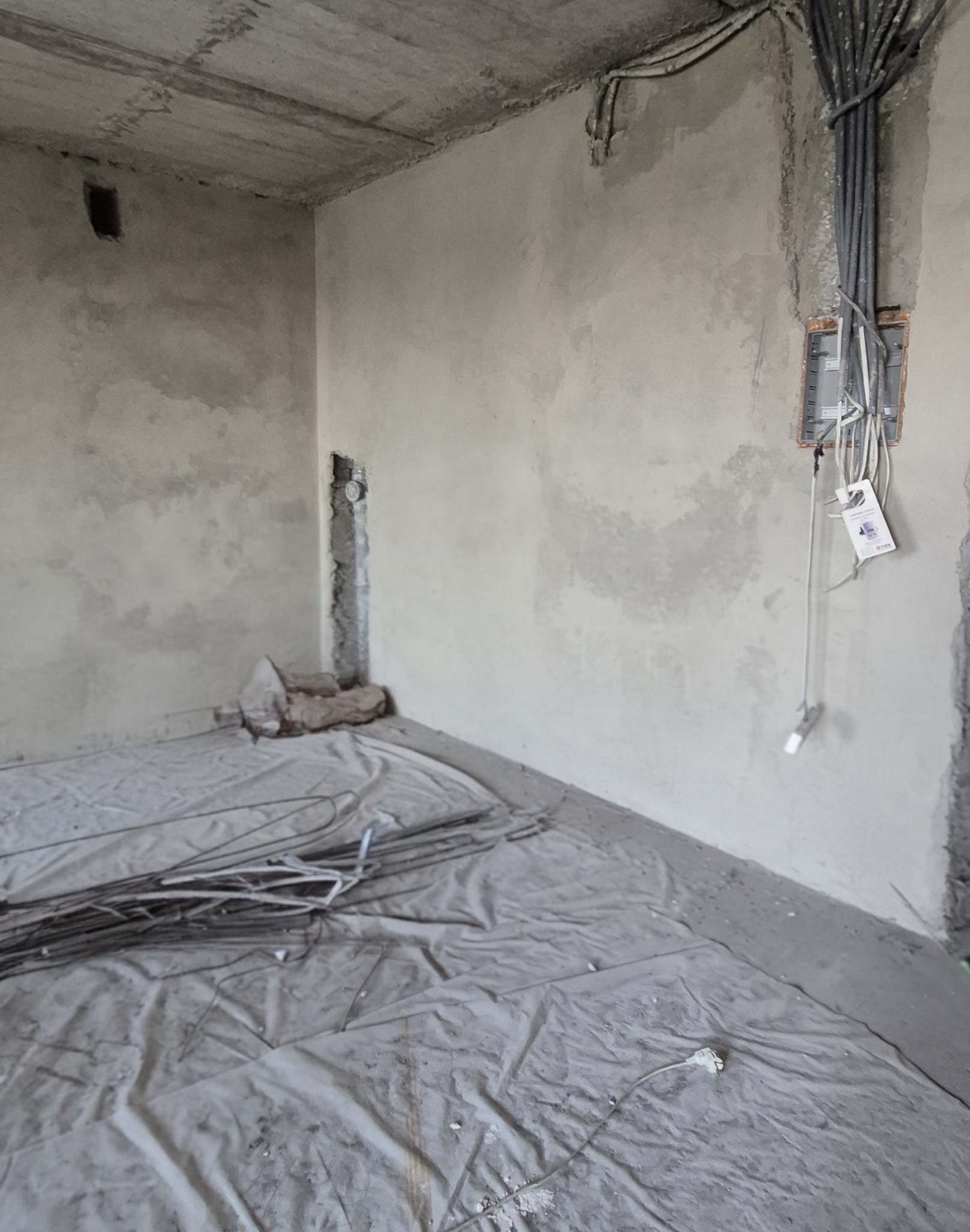 Продажа 4-комнатной квартиры 181 м², Роганская ул., 130/3