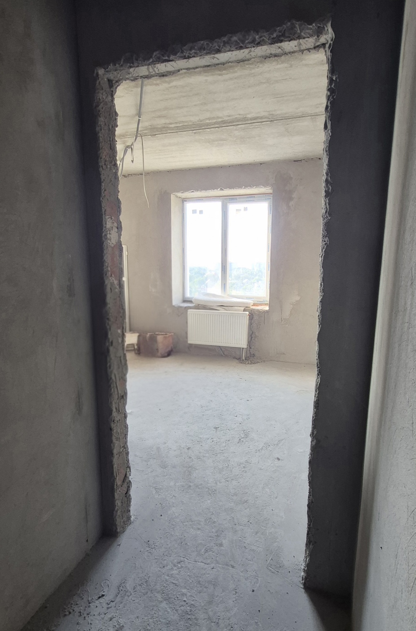 Продажа 4-комнатной квартиры 181 м², Роганская ул., 130/3