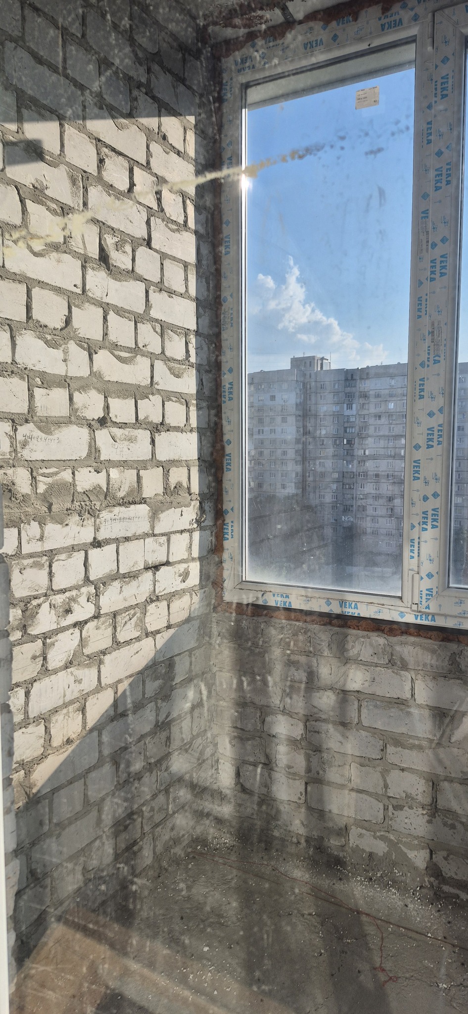 Продажа 4-комнатной квартиры 181 м², Роганская ул., 130/3