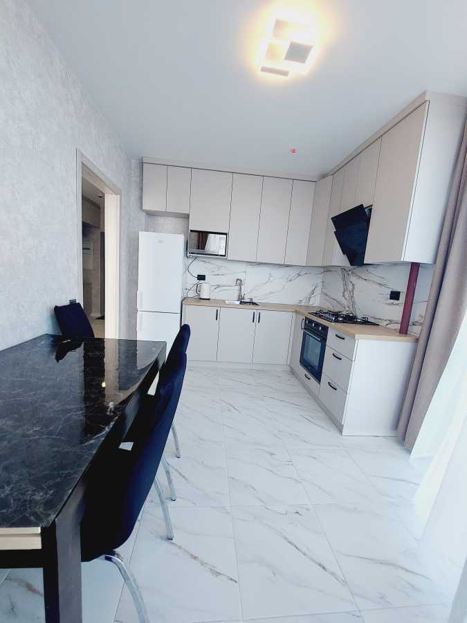 Аренда 3-комнатной квартиры 89 м², Бархатная ул., 11А
