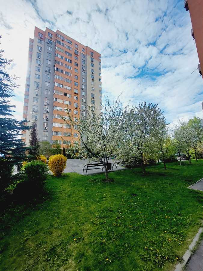 Продаж 1-кімнатної квартири 48 м², Любомира Гузара просп., 46Б