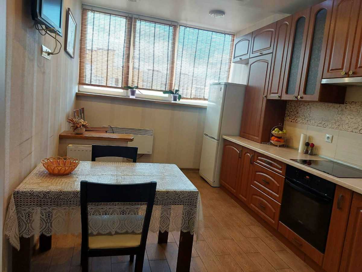 Аренда 2-комнатной квартиры 60 м², Семьи Кульженков ул., 35